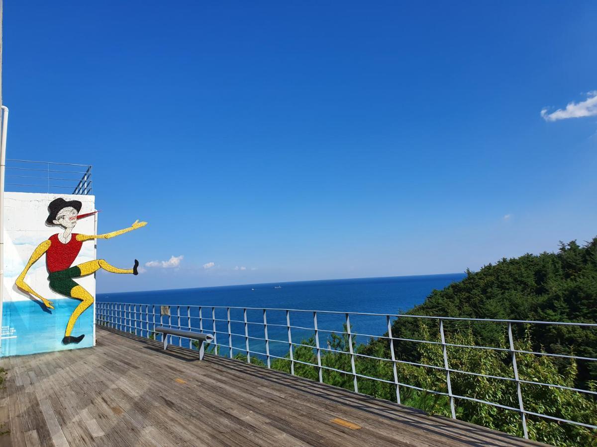 Haslla Art World Museum Hotel Gangneung Bagian luar foto